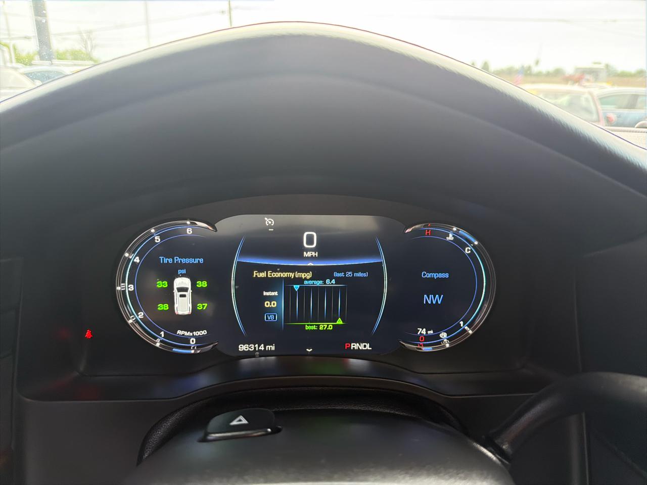 Cadillac Escalade ESV 4WD 4dr Luxury 2017