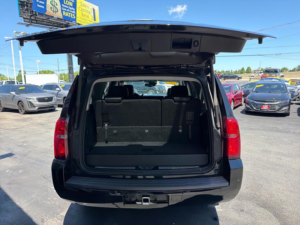 Chevrolet Tahoe 4WD 4dr LT 2017