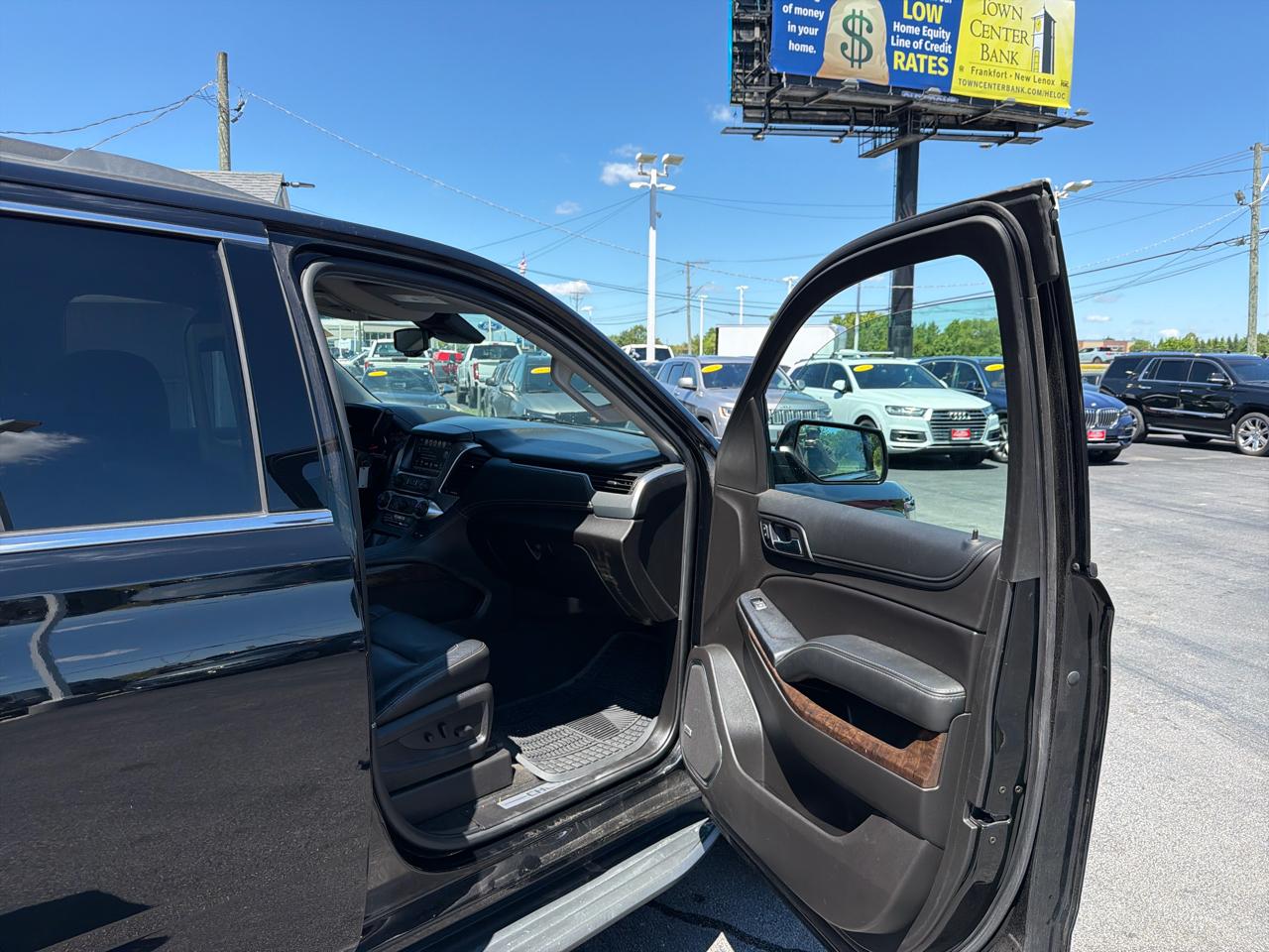 Chevrolet Tahoe 4WD 4dr LT 2017