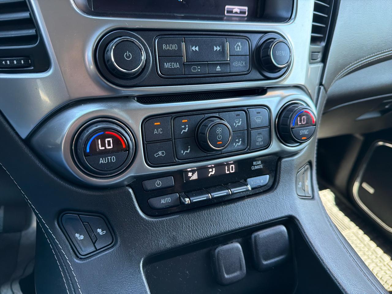 Chevrolet Tahoe 4WD 4dr LT 2017