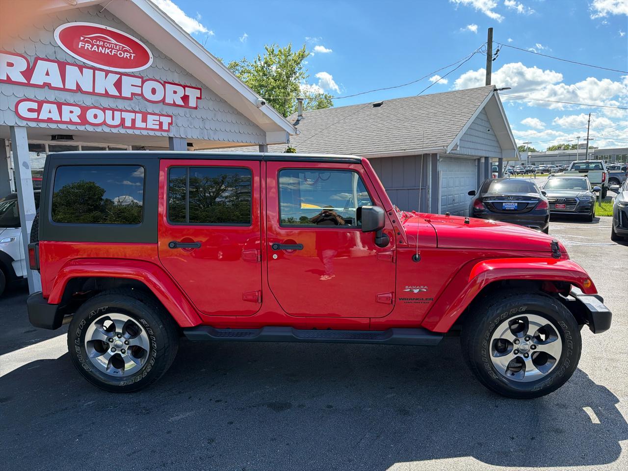 Jeep Wrangler Unlimited 4WD 4dr Sahara 2016