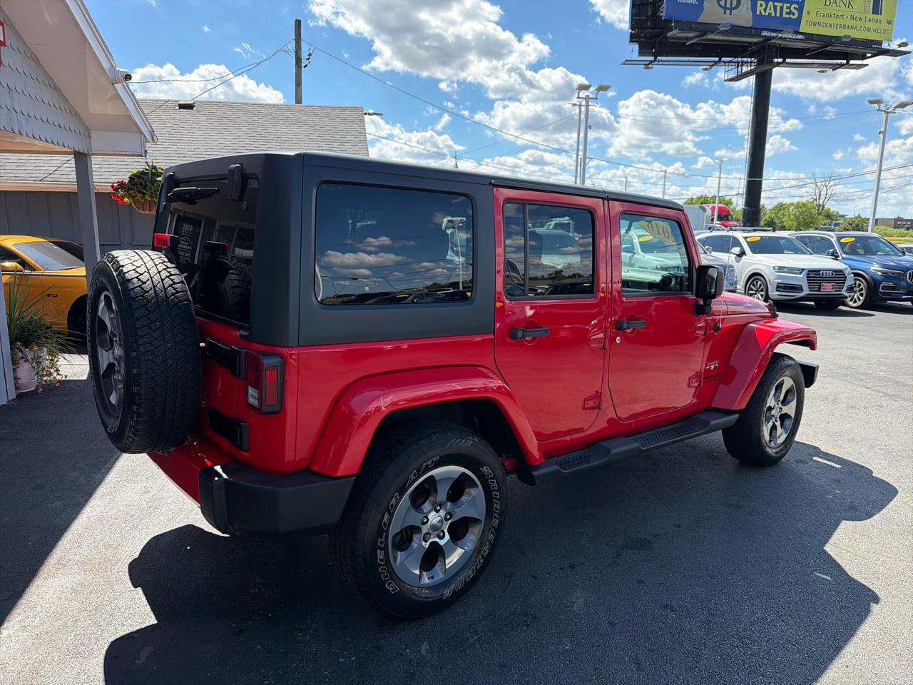 Jeep Wrangler Unlimited 4WD 4dr Sahara 2016