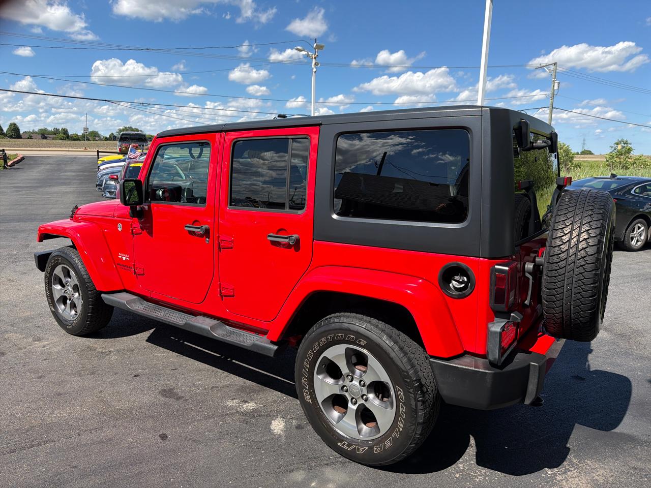 Jeep Wrangler Unlimited 4WD 4dr Sahara 2016