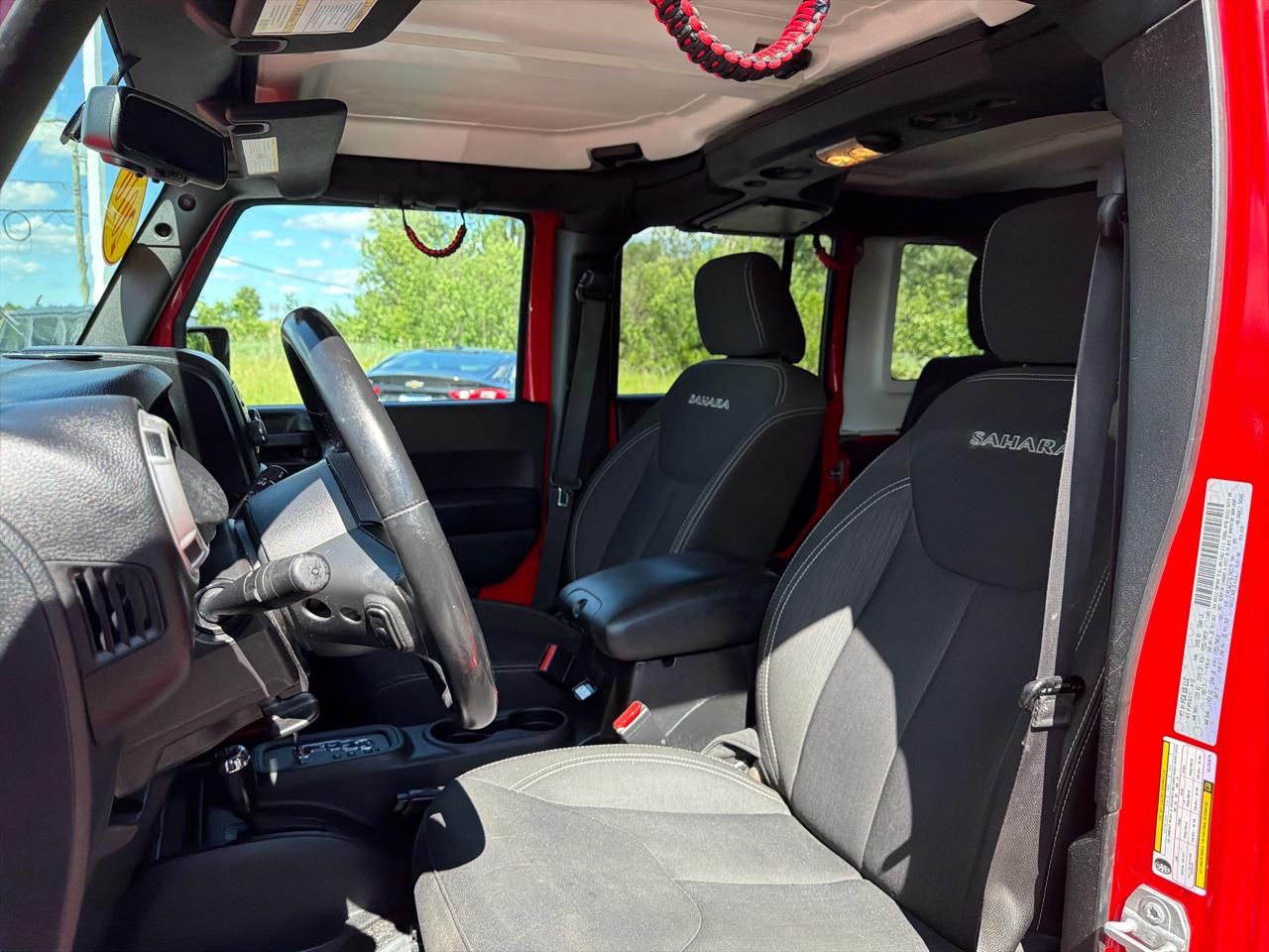 Jeep Wrangler Unlimited 4WD 4dr Sahara 2016