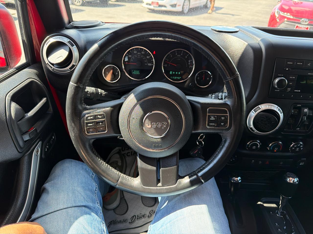 Jeep Wrangler Unlimited 4WD 4dr Sahara 2016