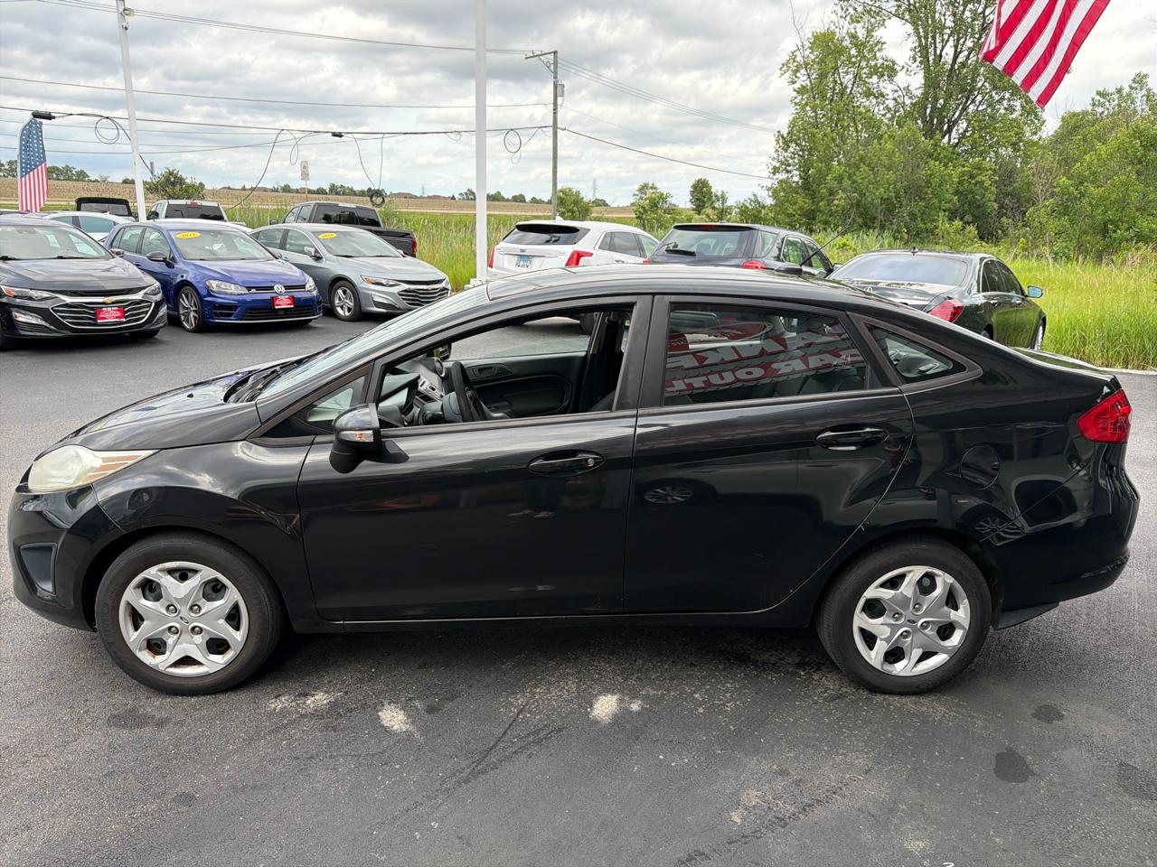 Ford Fiesta 4dr Sdn SE 2013