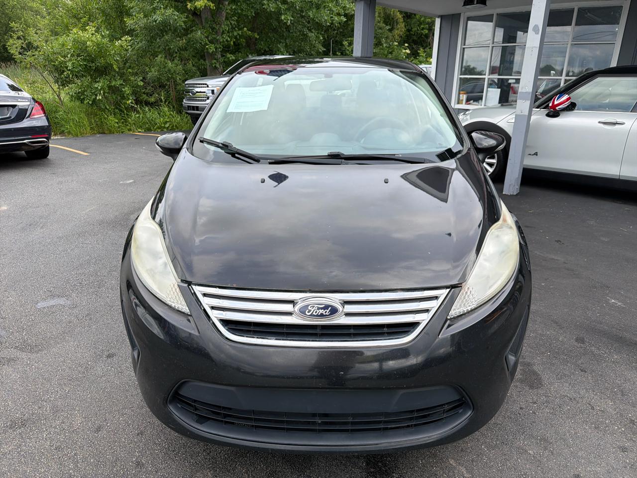 Ford Fiesta 4dr Sdn SE 2013