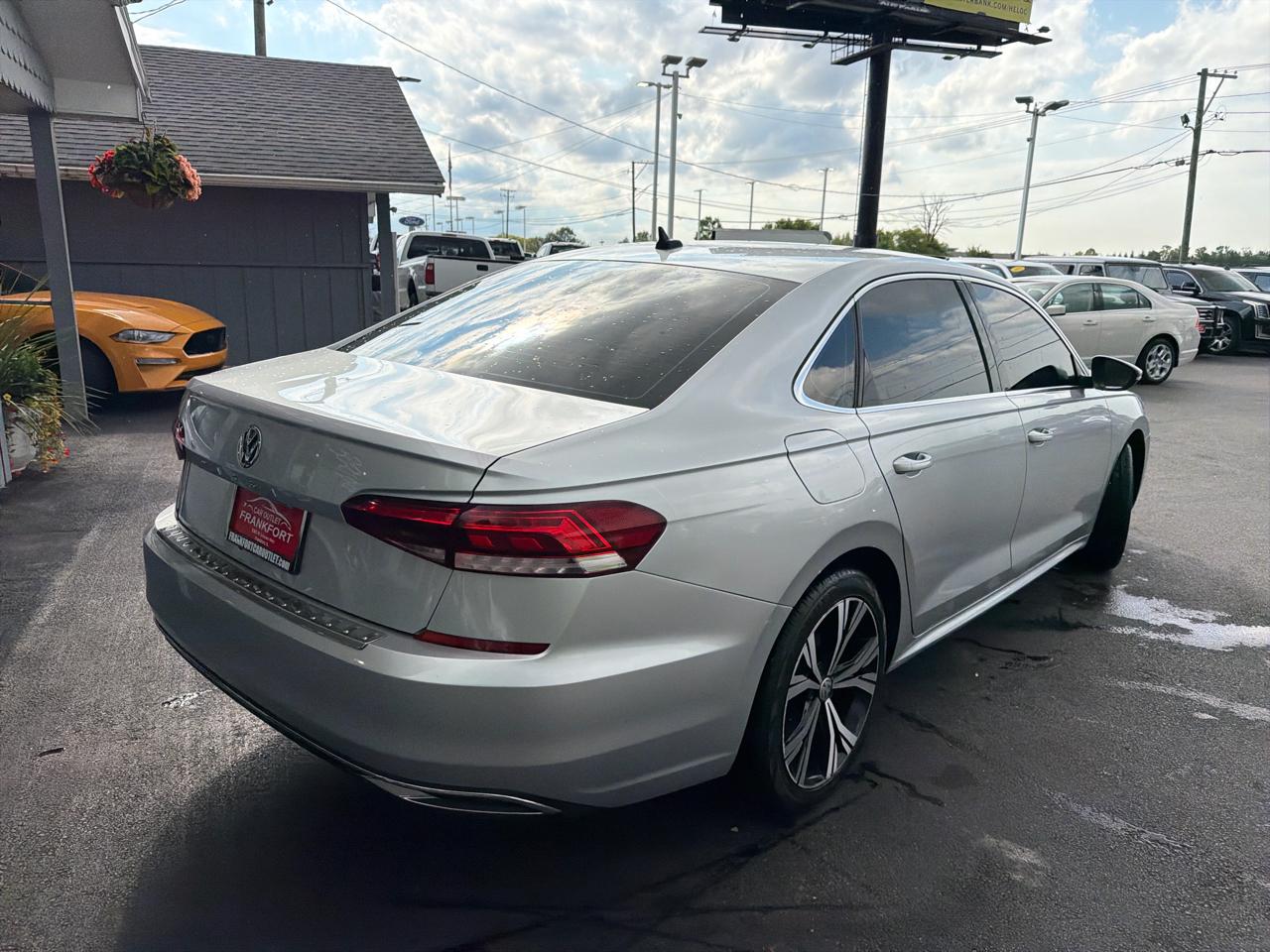 Volkswagen Passat 2.0T SE Auto 2021