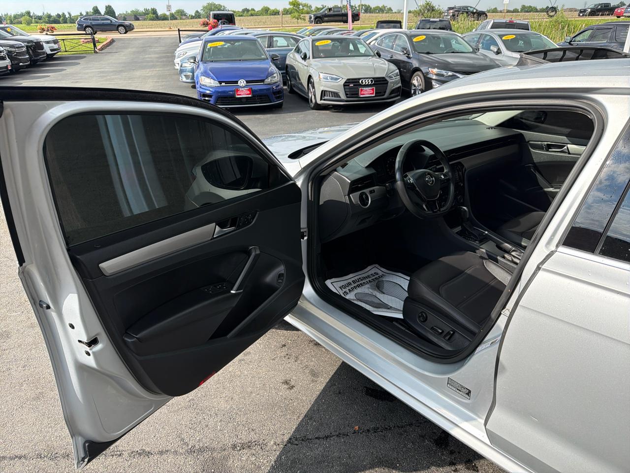 Volkswagen Passat 2.0T SE Auto 2021