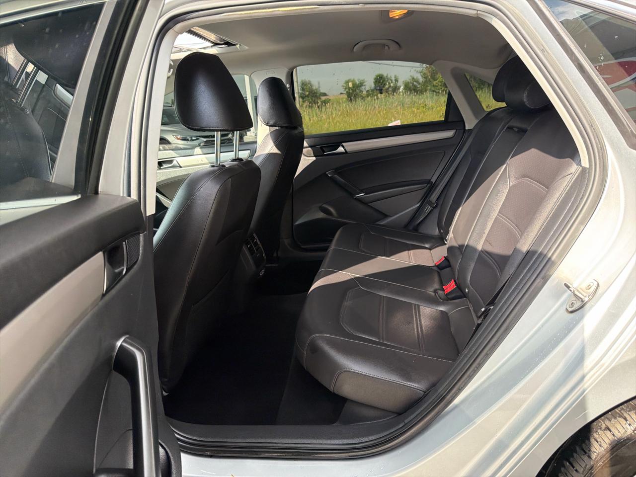 Volkswagen Passat 2.0T SE Auto 2021