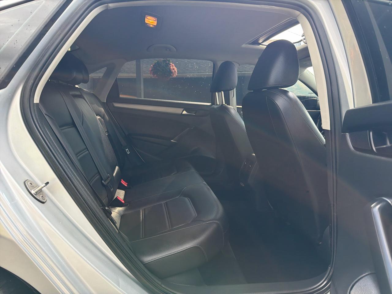 Volkswagen Passat 2.0T SE Auto 2021