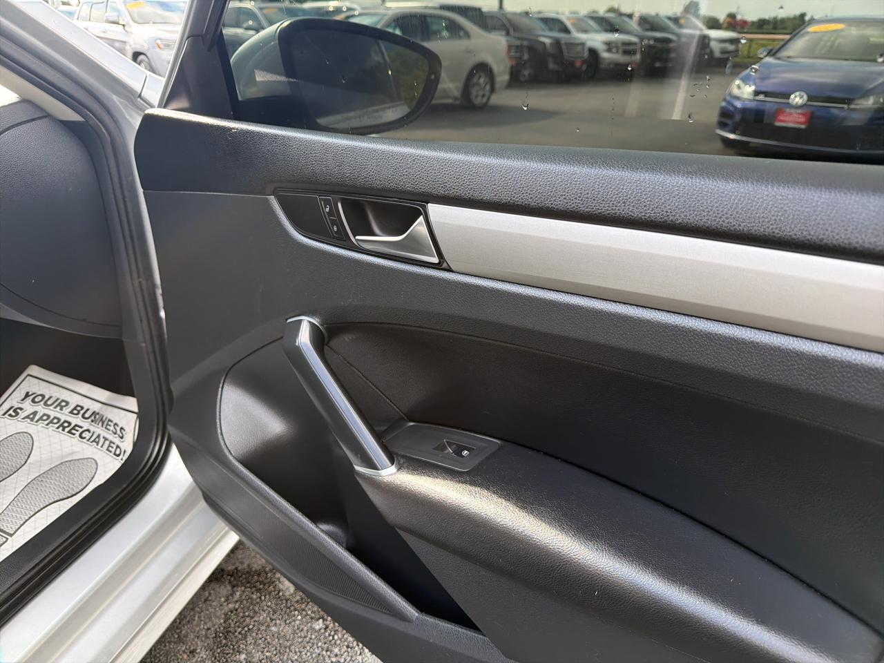 Volkswagen Passat 2.0T SE Auto 2021