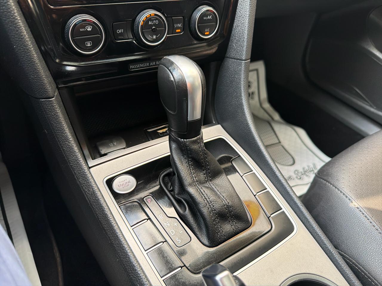 Volkswagen Passat 2.0T SE Auto 2021