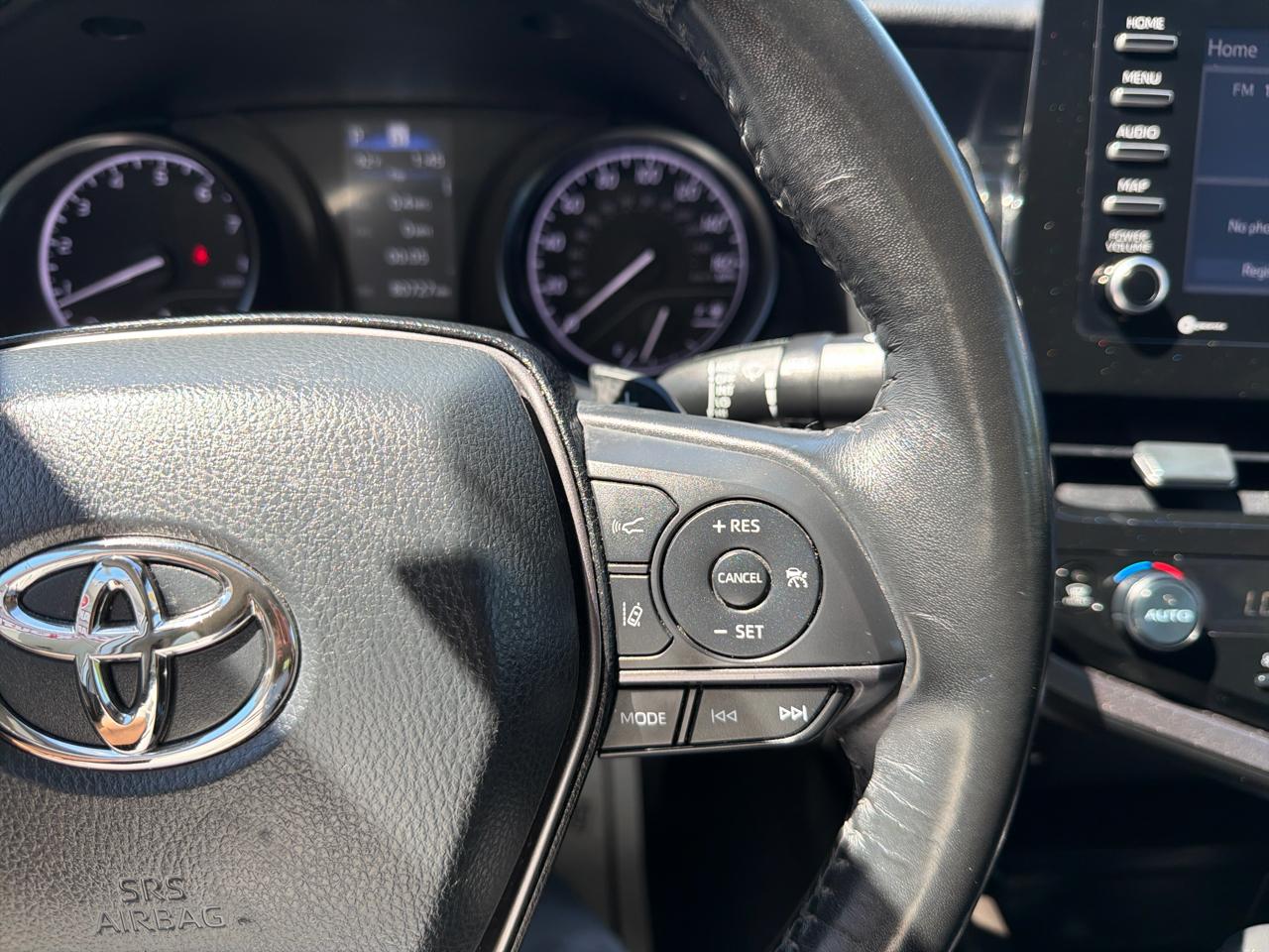 Toyota Camry Hybrid SE Nightshade CVT (Natl) 2023