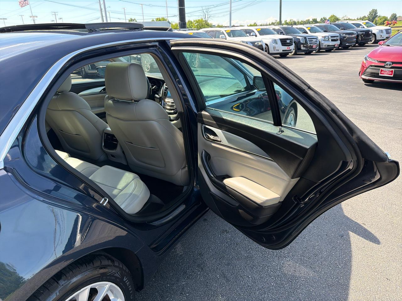 Cadillac CTS Sedan 4dr Sdn 2.0L Turbo AWD 2019