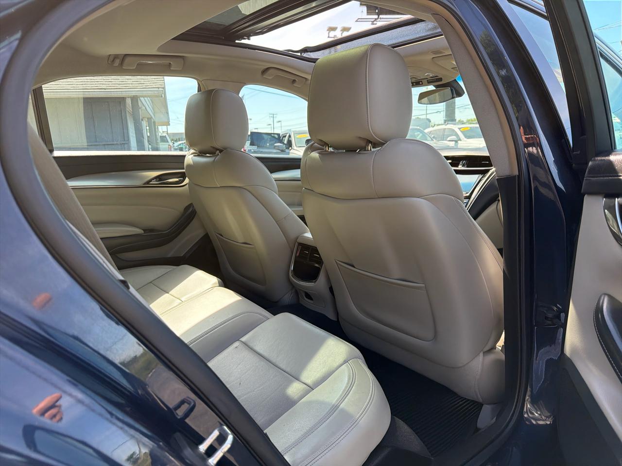 Cadillac CTS Sedan 4dr Sdn 2.0L Turbo AWD 2019