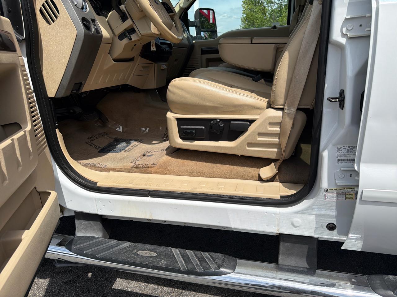 Ford Super Duty F-350 SRW 4WD Crew Cab 156" Lariat 2008