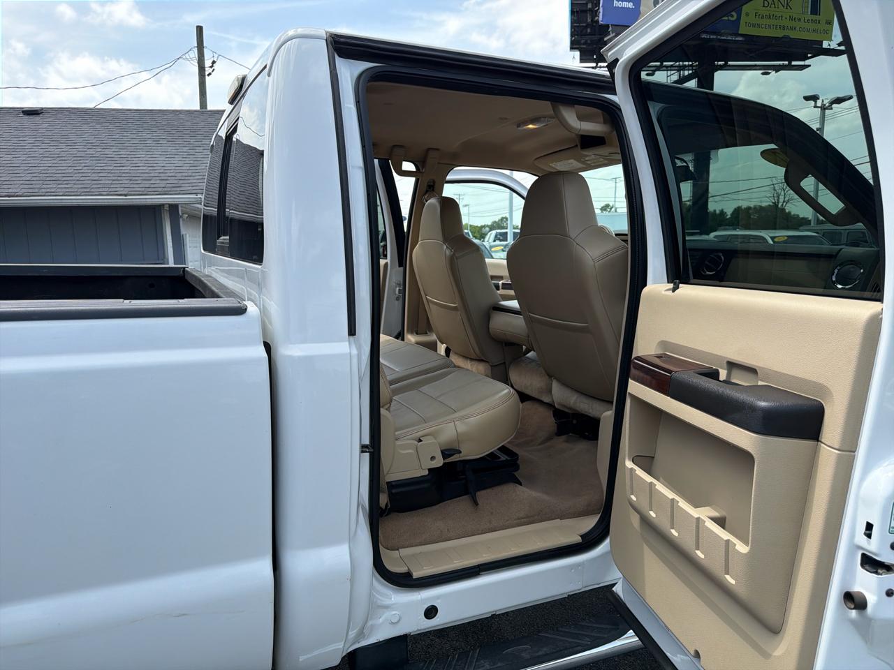 Ford Super Duty F-350 SRW 4WD Crew Cab 156" Lariat 2008