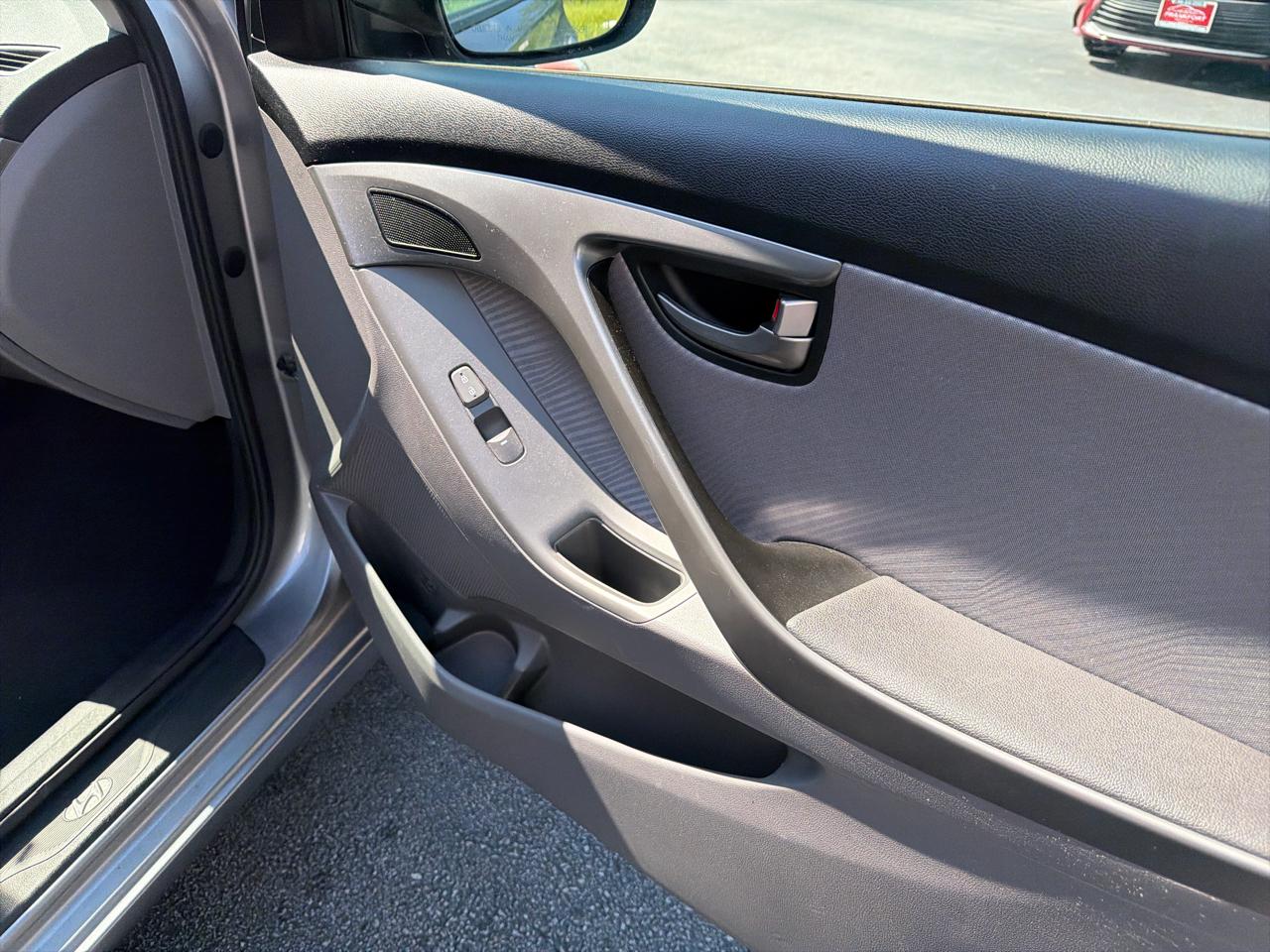 Hyundai Elantra 4dr Sdn Auto GLS (Ulsan Plant) 2012