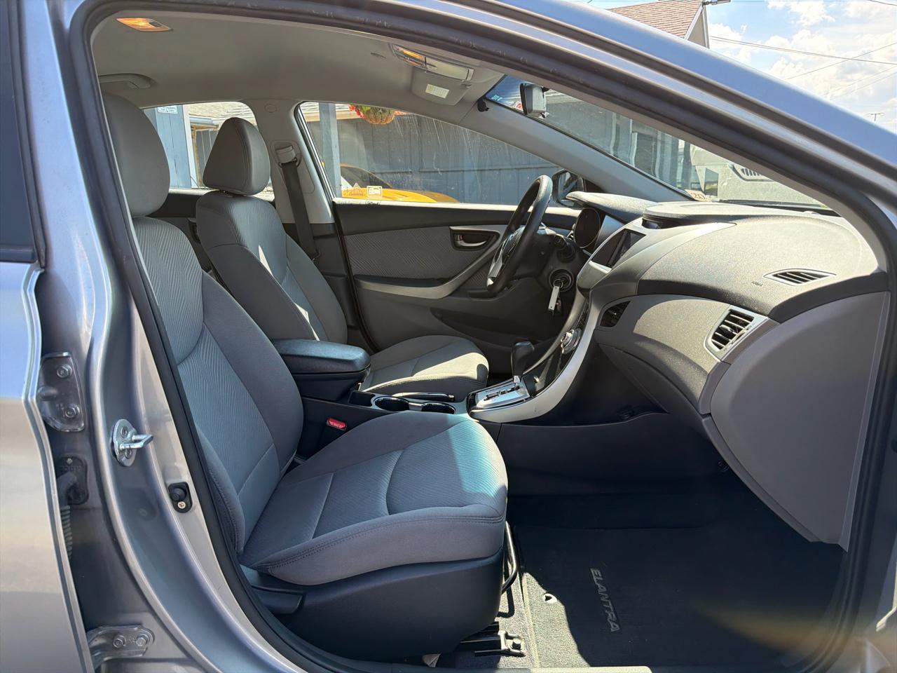 Hyundai Elantra 4dr Sdn Auto GLS (Ulsan Plant) 2012