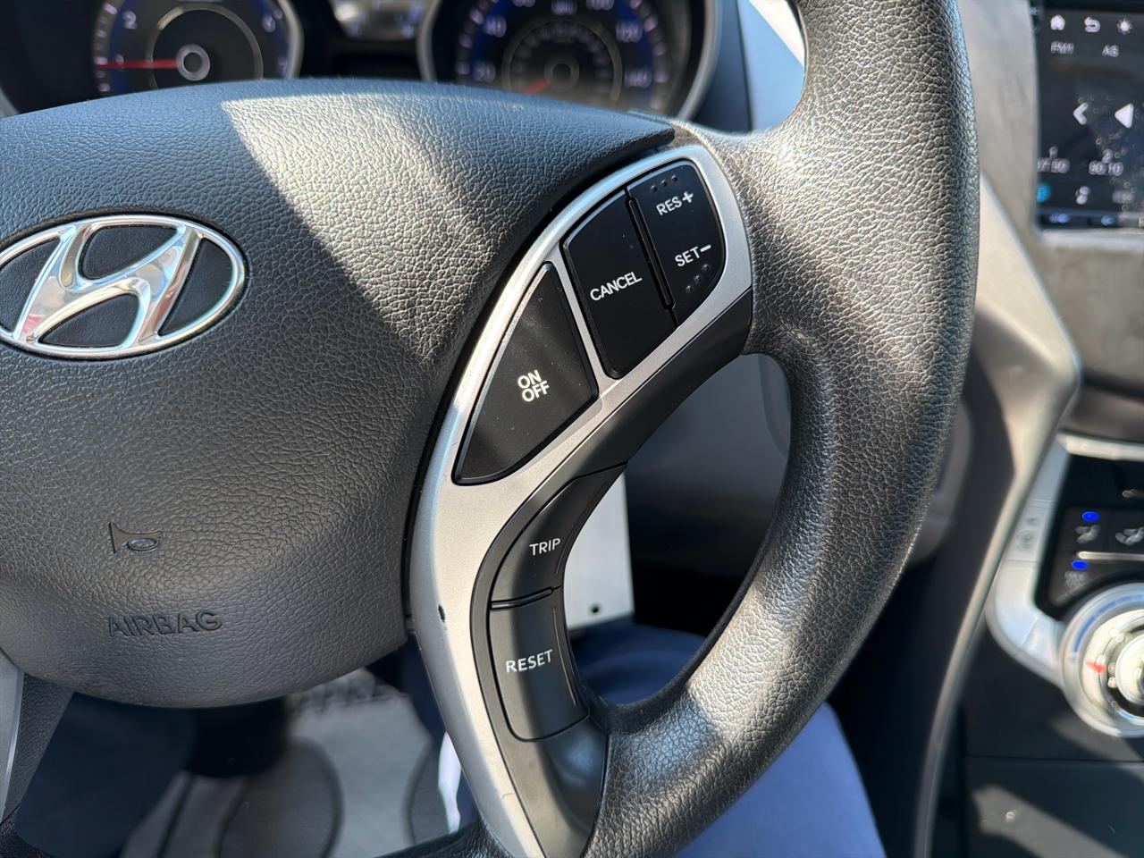 Hyundai Elantra 4dr Sdn Auto GLS (Ulsan Plant) 2012