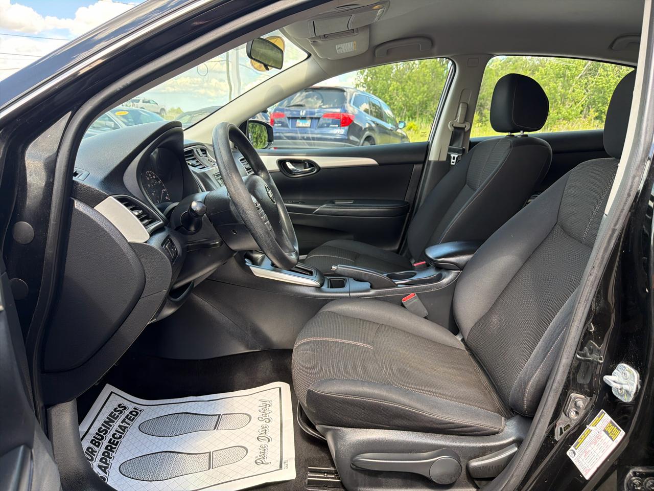 Nissan Sentra 4dr Sdn I4 CVT S 2016