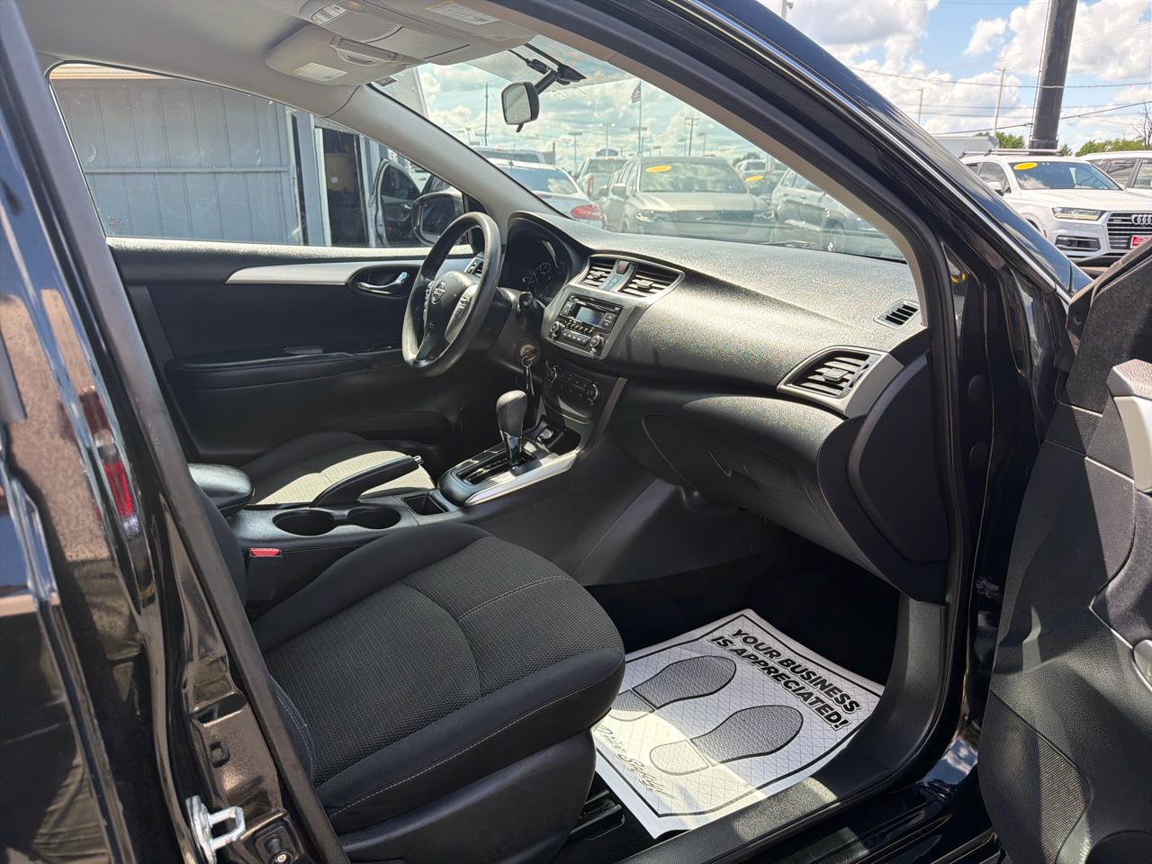 Nissan Sentra 4dr Sdn I4 CVT S 2016
