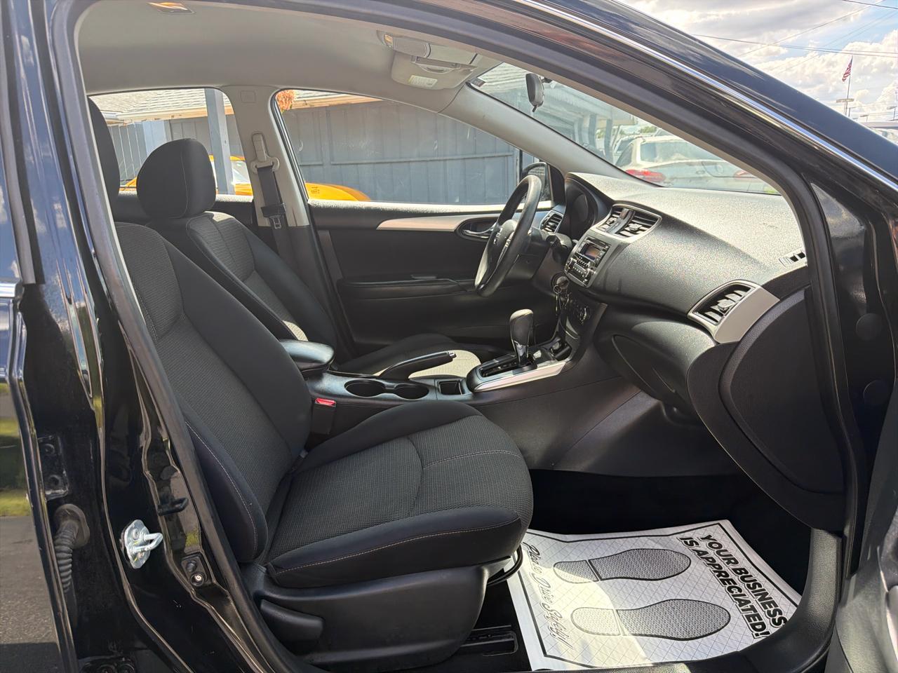 Nissan Sentra 4dr Sdn I4 CVT S 2016