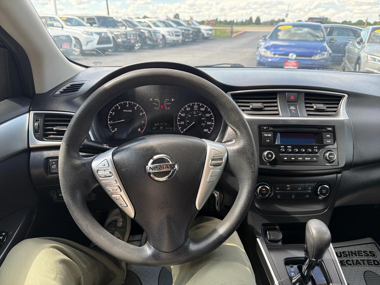 Nissan Sentra 4dr Sdn I4 CVT S 2016