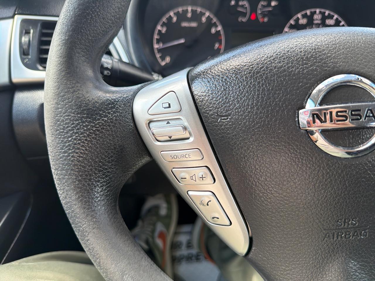Nissan Sentra 4dr Sdn I4 CVT S 2016