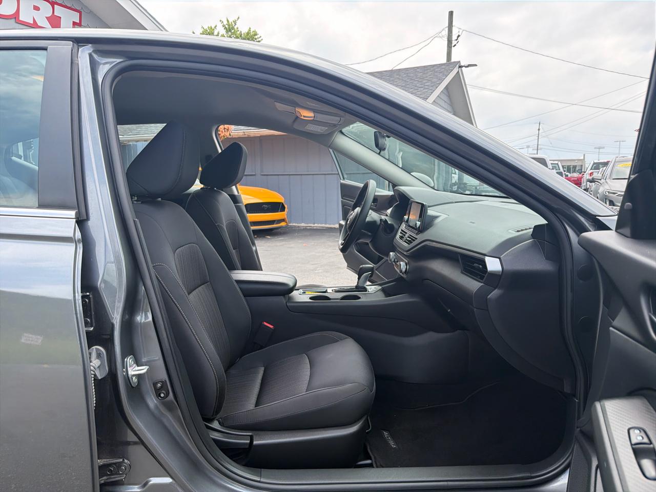 Nissan Altima 2.5 S Sedan 2024