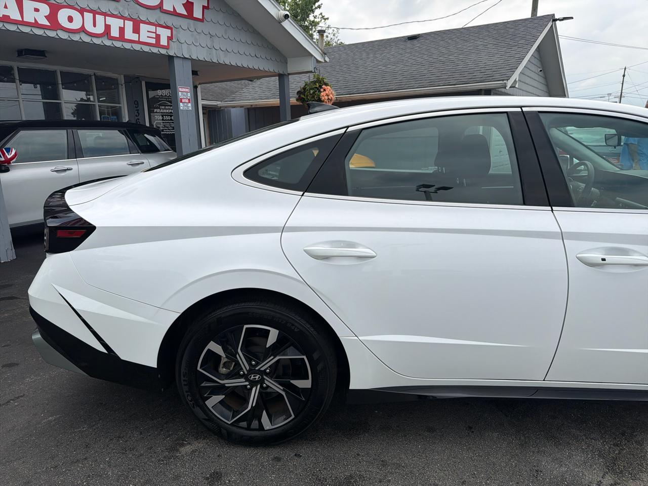 Hyundai Sonata SEL FWD 2025