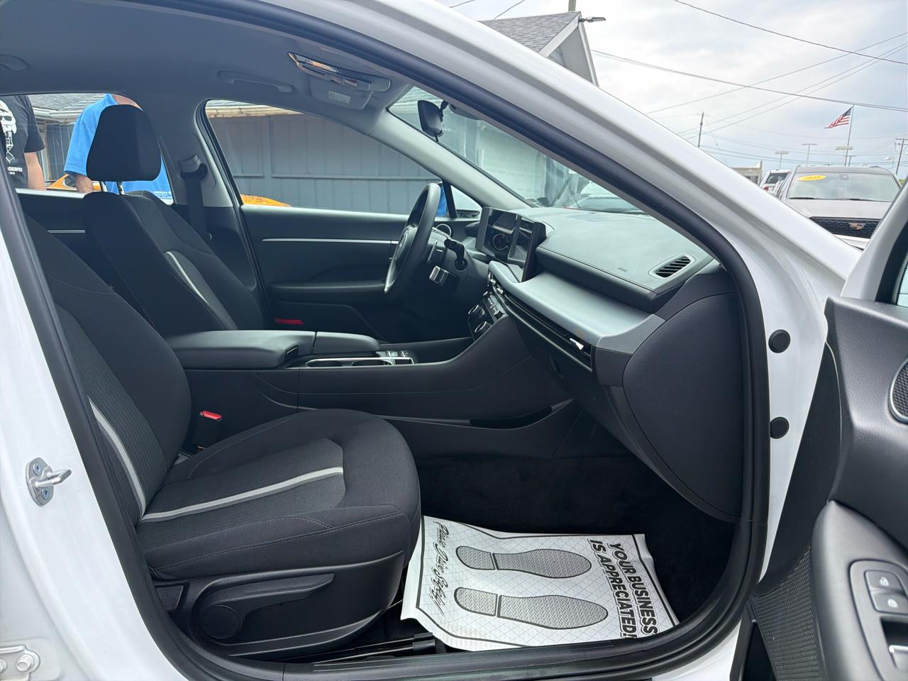 Hyundai Sonata SEL FWD 2025