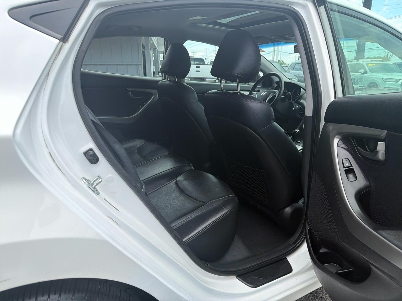 Hyundai Elantra 4dr Sdn Auto Limited (Alabama Plant) 2012