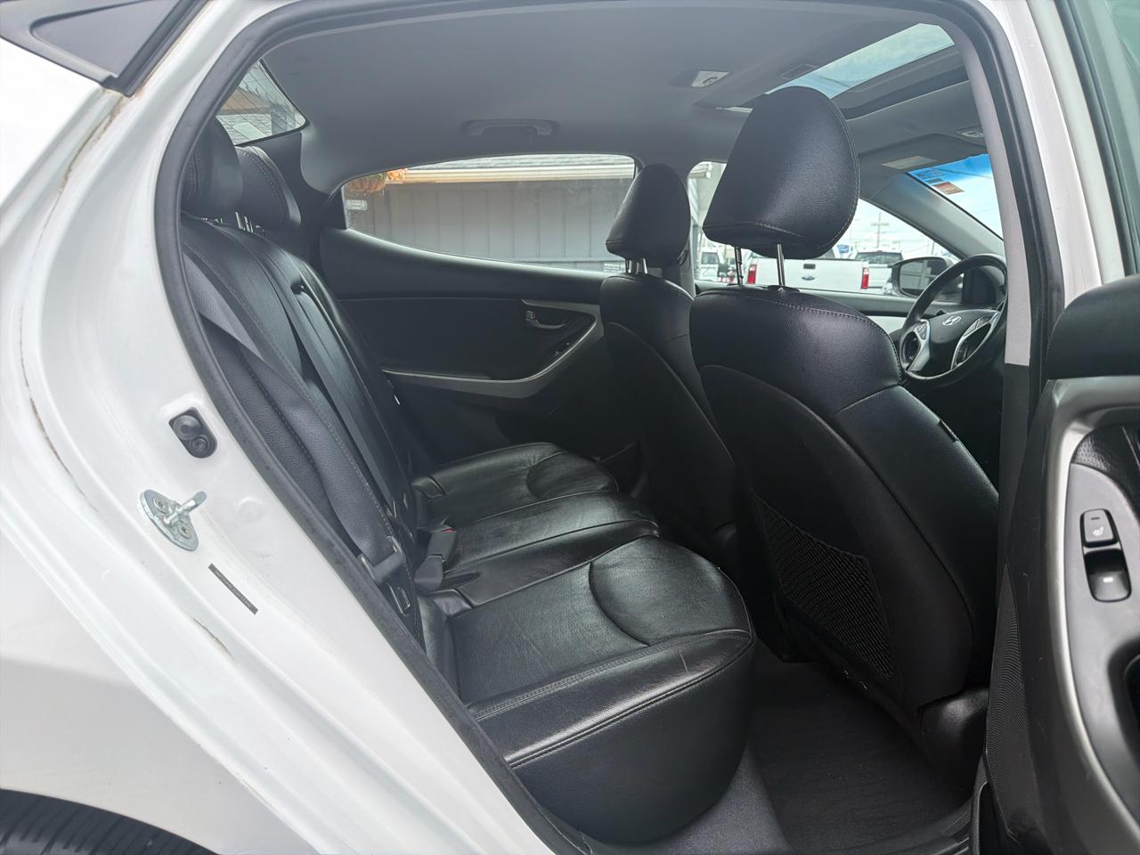 Hyundai Elantra 4dr Sdn Auto Limited (Alabama Plant) 2012