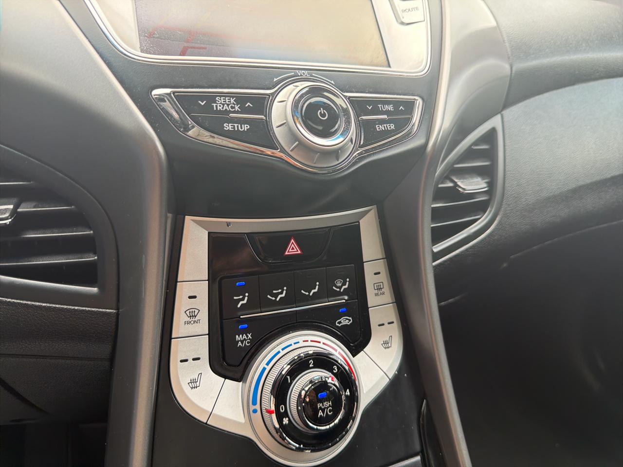 Hyundai Elantra 4dr Sdn Auto Limited (Alabama Plant) 2012