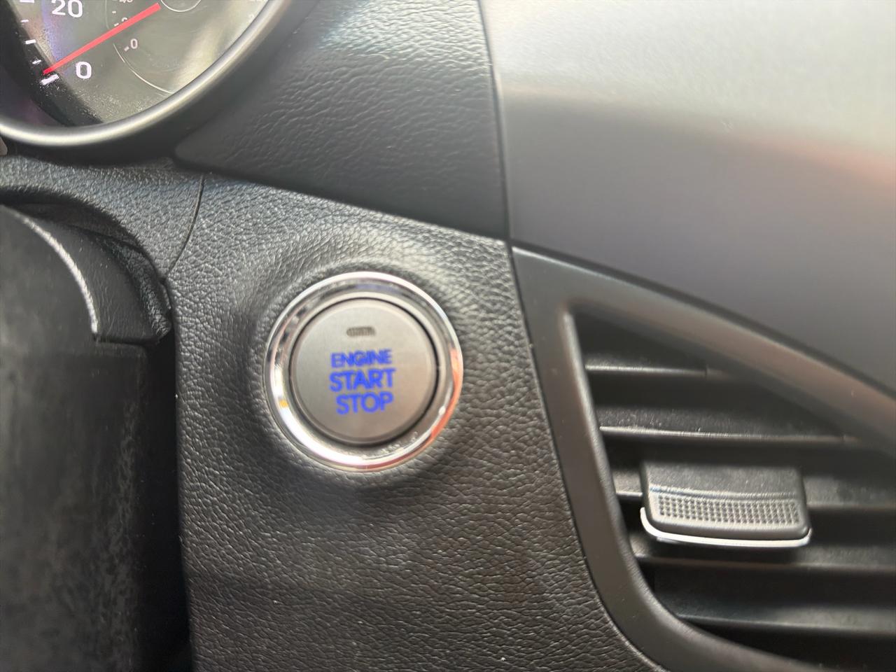 Hyundai Elantra 4dr Sdn Auto Limited (Alabama Plant) 2012