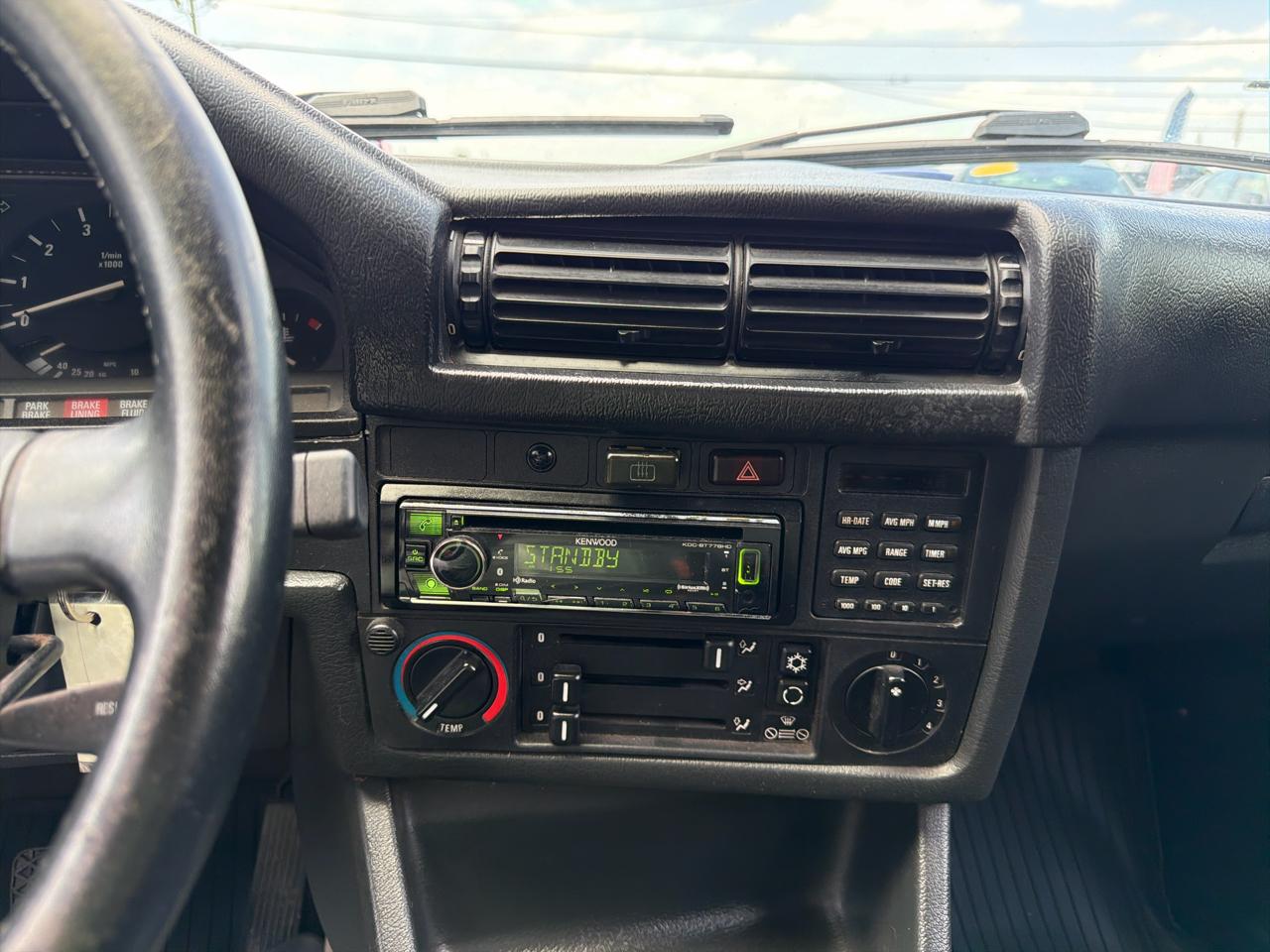 BMW 3 Series 2dr Convertible 325iC 1990