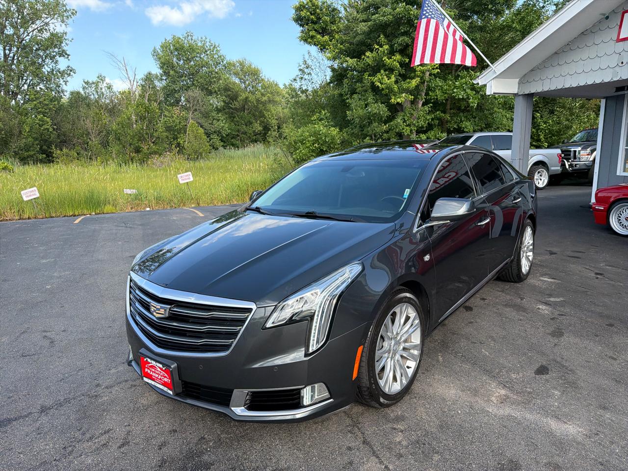 Cadillac XTS 4dr Sdn Luxury FWD 2019