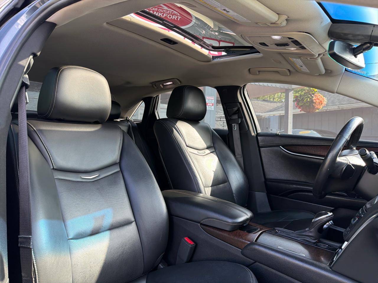 Cadillac XTS 4dr Sdn Luxury FWD 2019