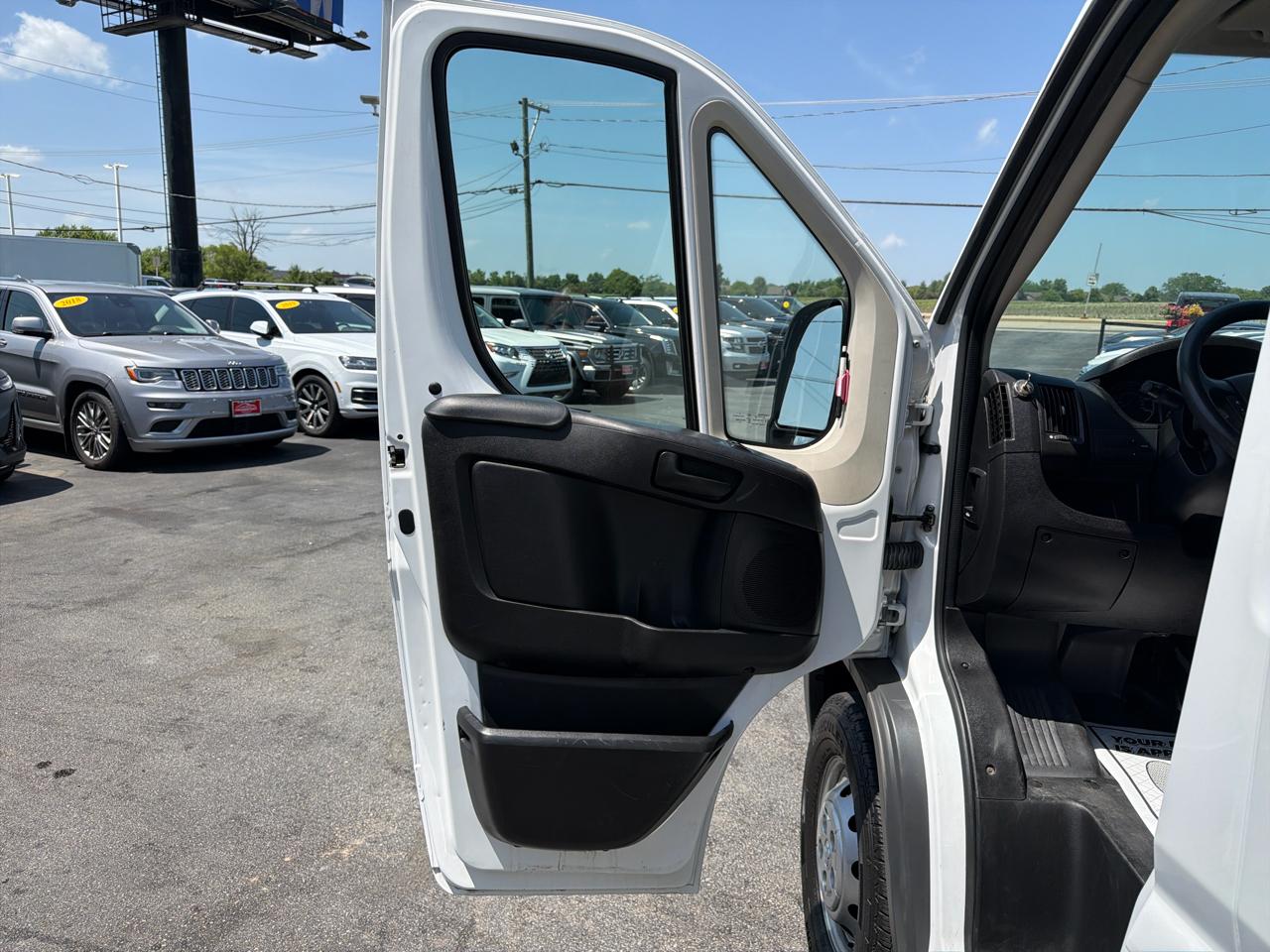 RAM ProMaster Cargo Van 1500 Low Roof 136" WB 2016