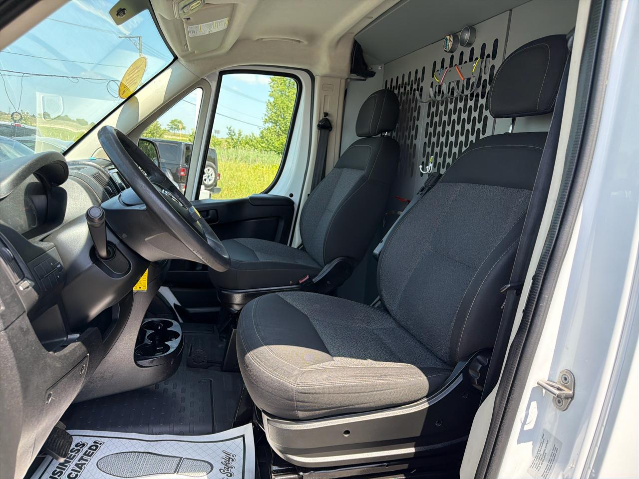 RAM ProMaster Cargo Van 1500 Low Roof 136" WB 2016