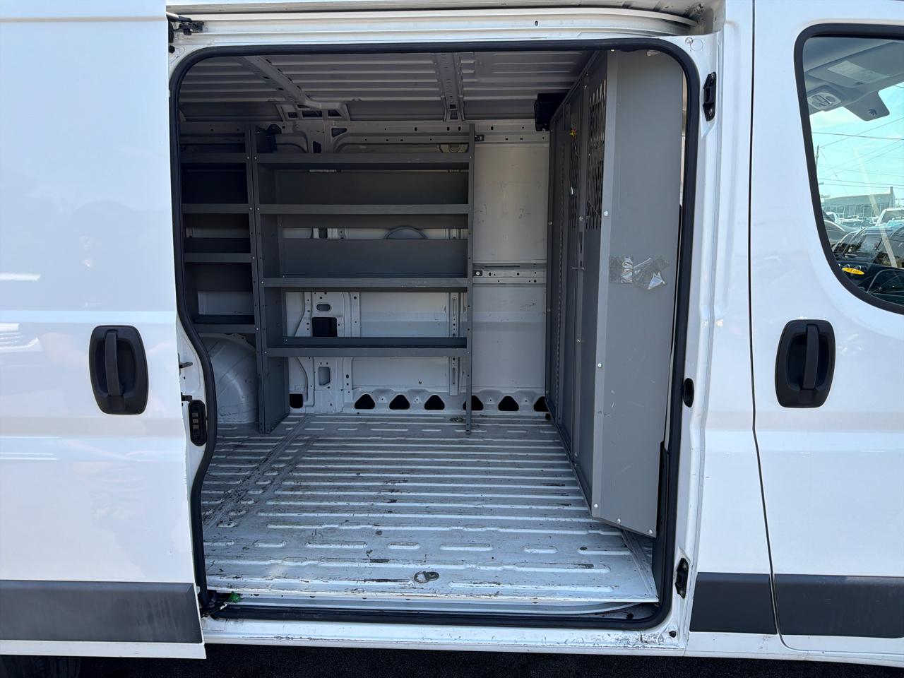RAM ProMaster Cargo Van 1500 Low Roof 136" WB 2016