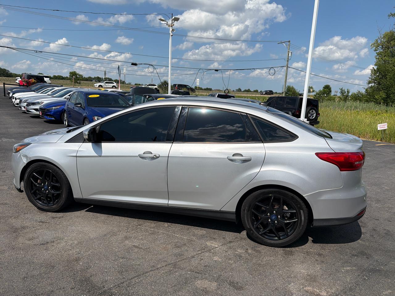 Ford Focus 4dr Sdn SE 2016