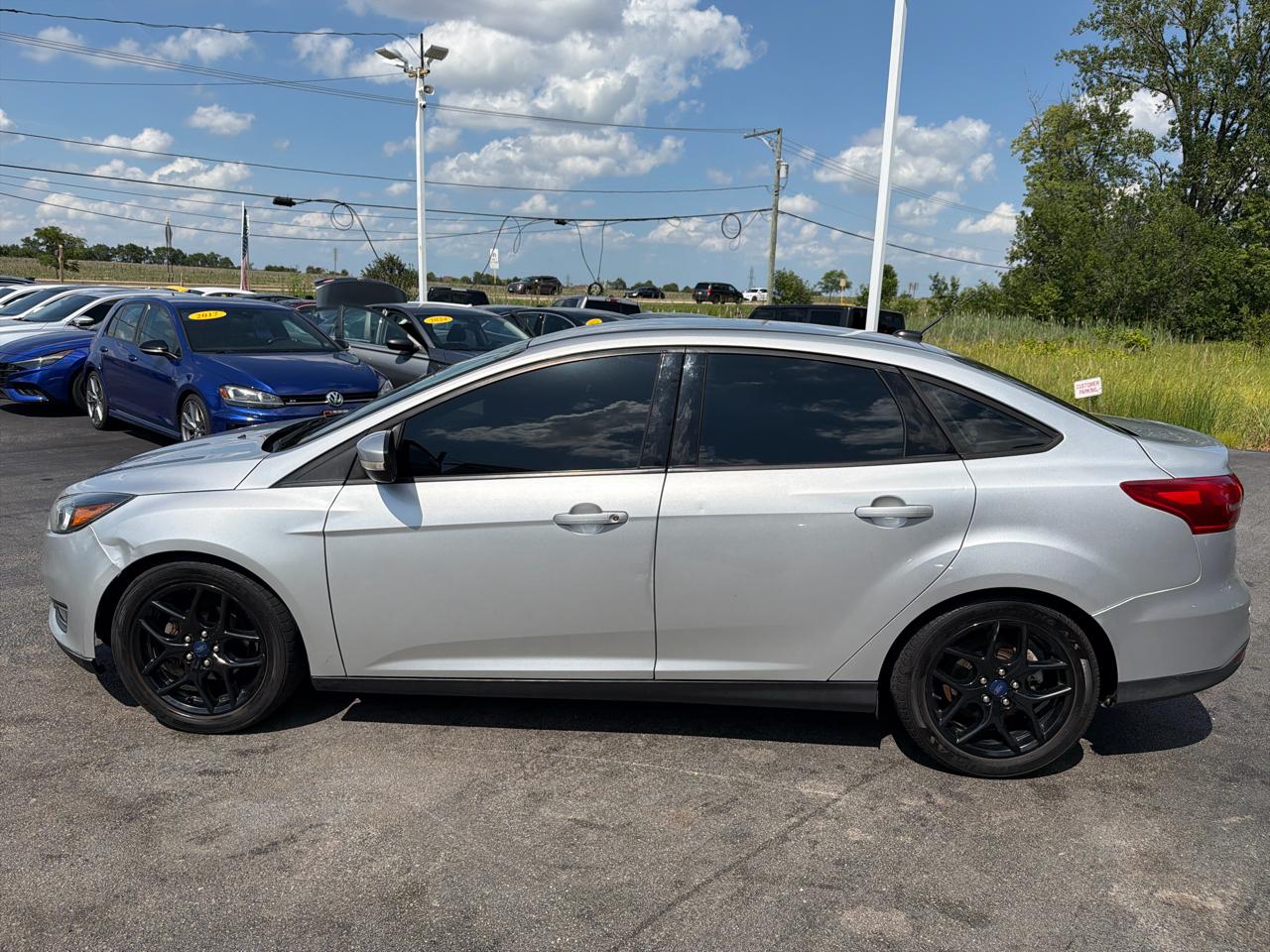 Ford Focus 4dr Sdn SE 2016