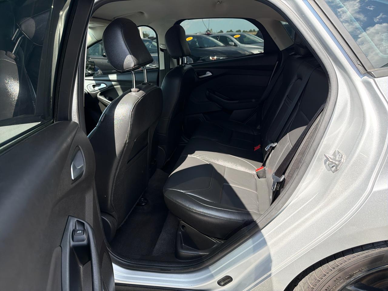 Ford Focus 4dr Sdn SE 2016