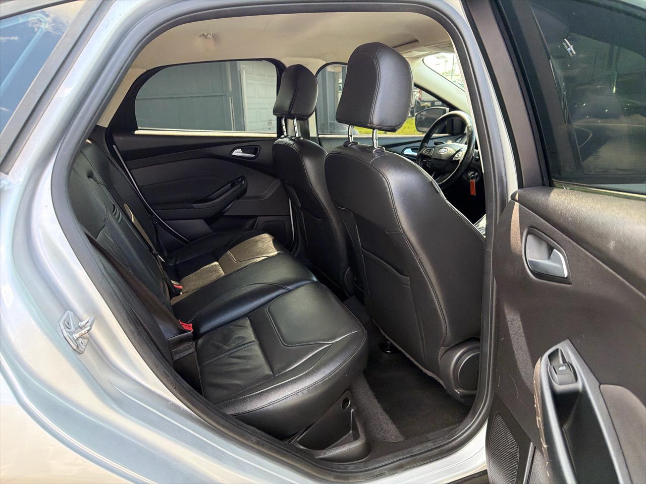 Ford Focus 4dr Sdn SE 2016