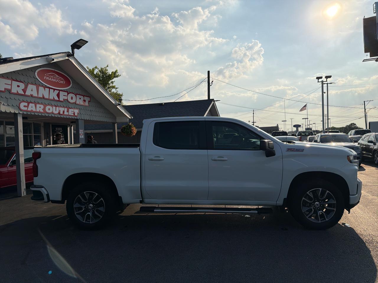 Chevrolet Silverado 1500 4WD Crew Cab 147" RST 2019