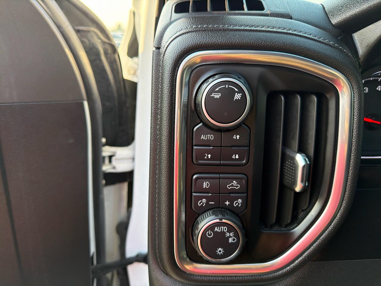 Chevrolet Silverado 1500 4WD Crew Cab 147" RST 2019