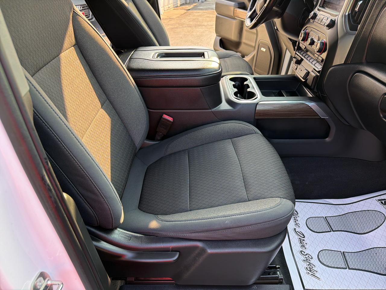 Chevrolet Silverado 1500 4WD Crew Cab 147" RST 2019